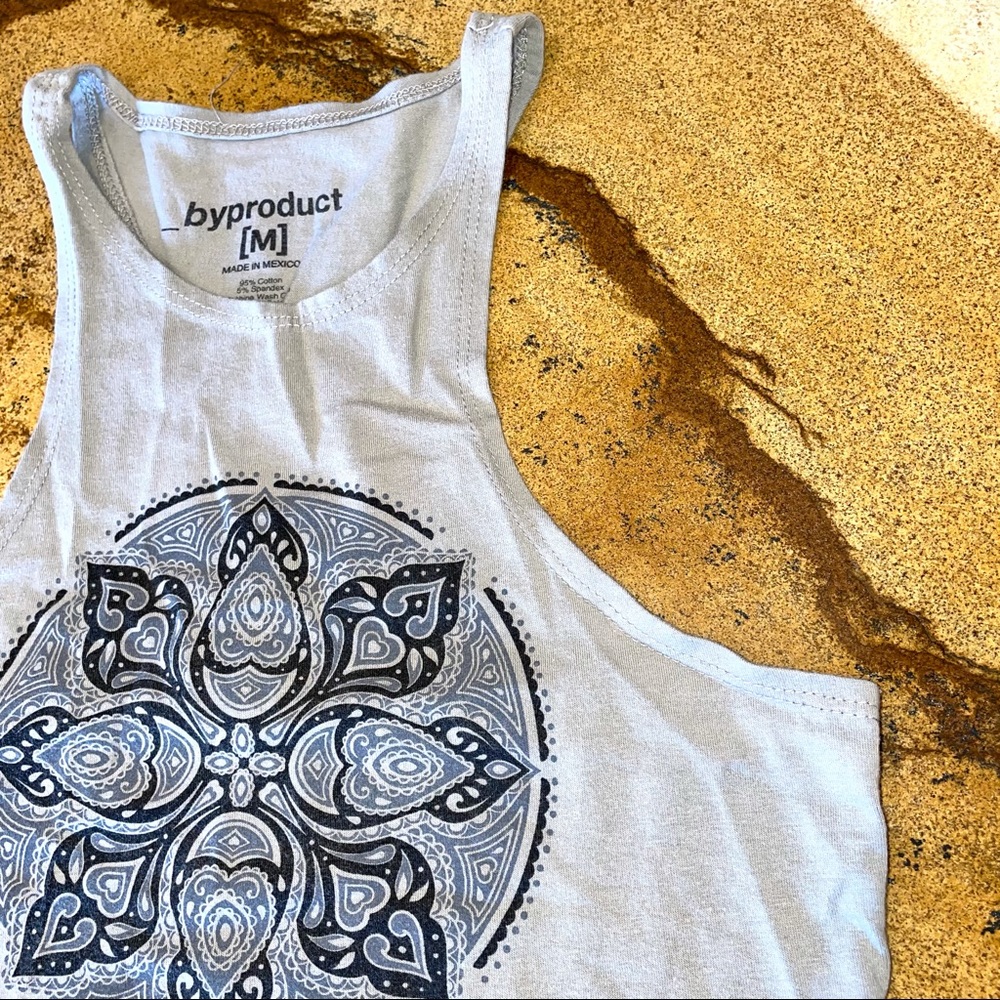 Crop Top - Picture 4 of 6